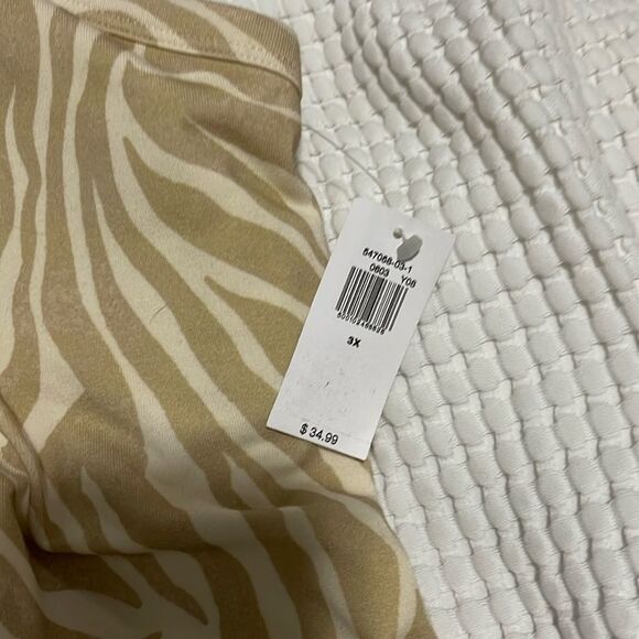 NWT- Old Navy- 3X. PowerSoft Bodysuit - Picture 4 of 7